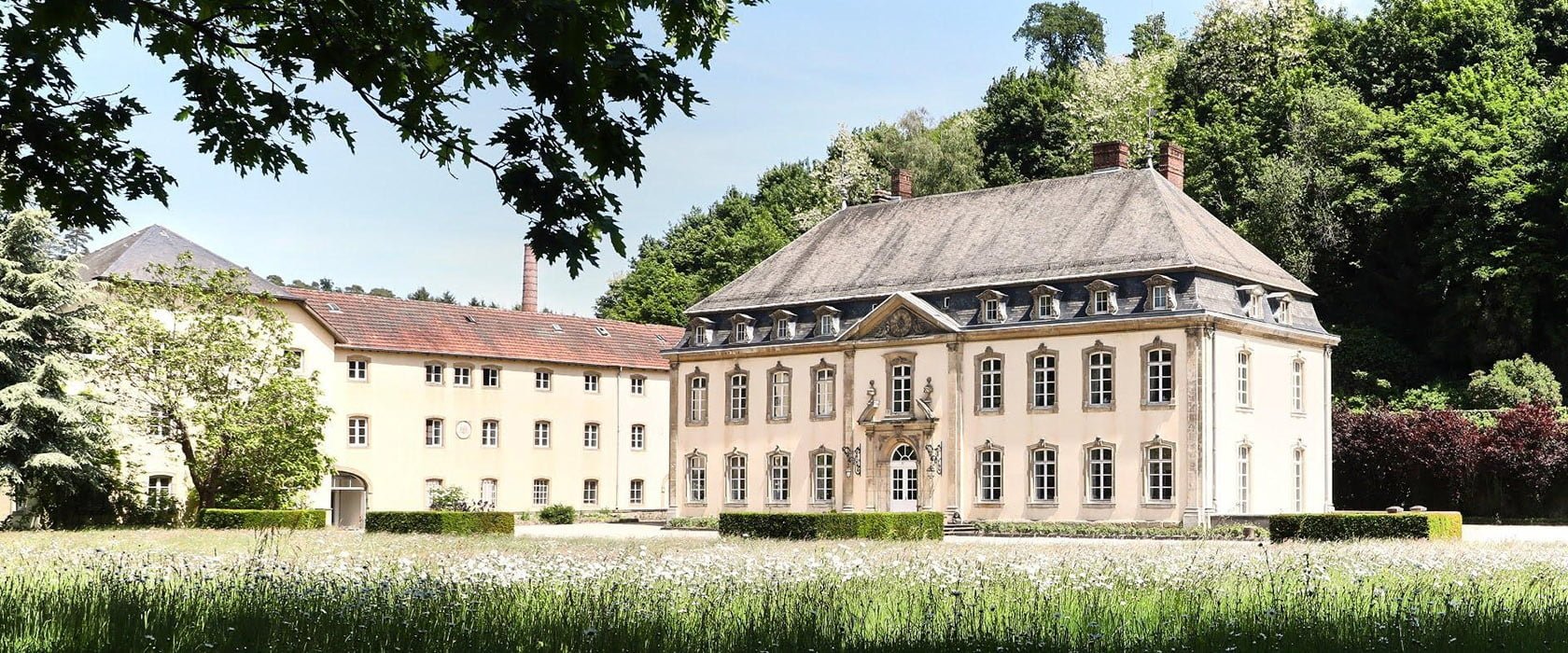 Luxembourg School of Business, Люксембург